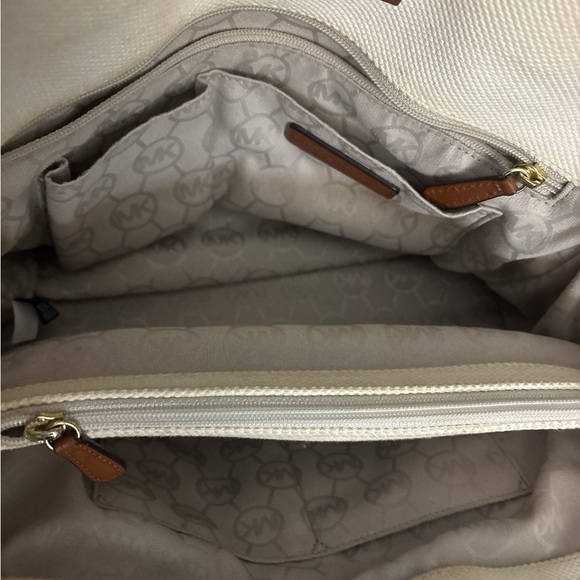 Michael Kors purse with pink stripe - Picture 4 of 5